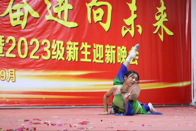 常德德才科技職業(yè)學校,常德招生就業(yè),電子商務(wù)專業(yè)學校,專業(yè)學校報考哪里好